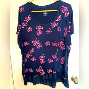 Minnie Mouse bow print tee